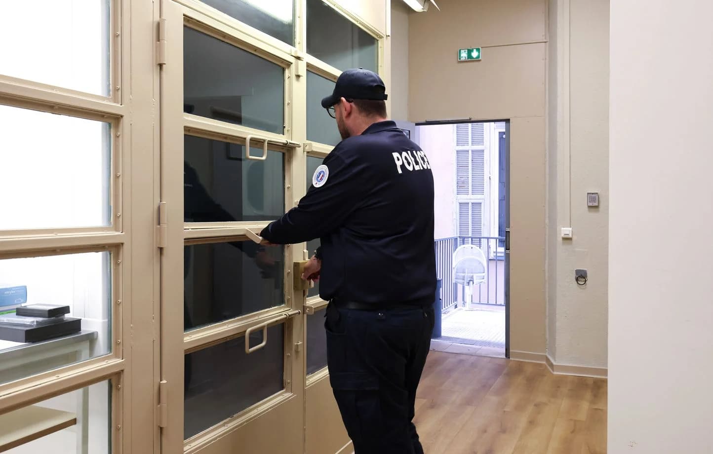 Garde à vue pour refus d'obtempérer : risques, peines et défense