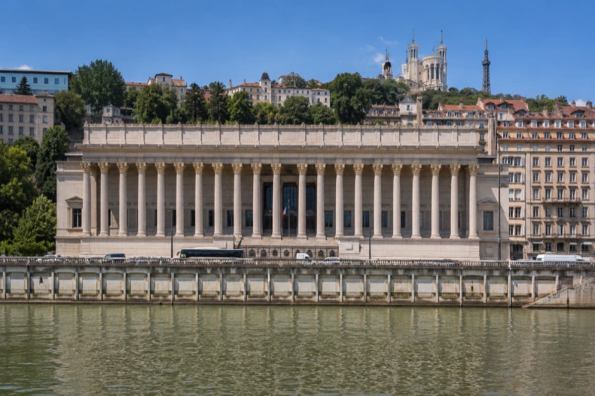 Avocat en droit pénal des affaires à Lyon : guide complet
