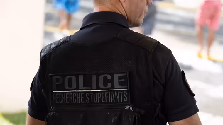 Comparution immédiate pour stupéfiants : peines encourues et stratégie de défense